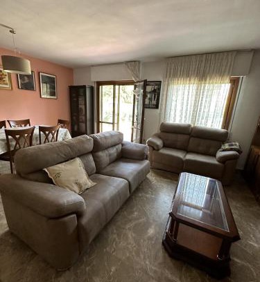 Zaragoza Maison | Amplio y Comodo Chalet en Zaragoza con piscina y tenis