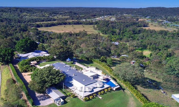 Draper Maison | Amrata Estate: Retreat Unite Wed Celebrate Party in Style!