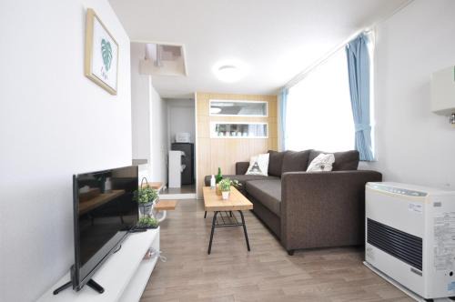 Toyohira Appartement | AMS Hiragishi 11 Rm 502 平岸駅から3分 解放感あって明るいお部屋 家族やお友達と 札幌ドームや中心部まで1駅