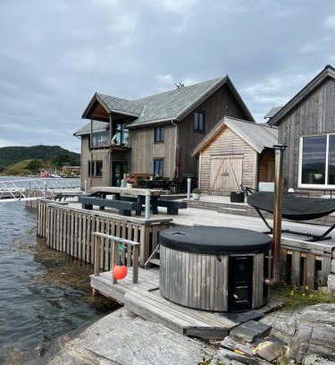 Kristiansund Maison | Amundøya Boathouse