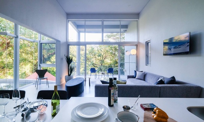 Kadena Appartement | An adult stylish space based on white It blends n / Nakagami-gun Okinawa