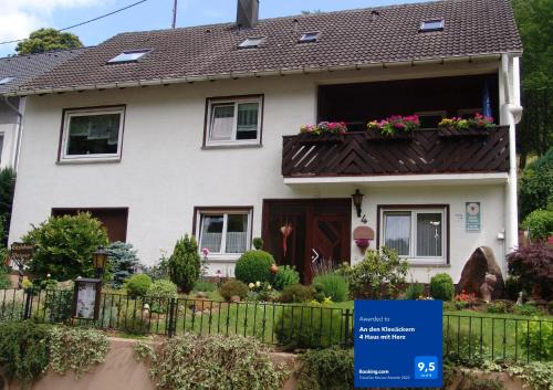 Ramberg Appartement | An den Kleeäckern 4 Haus mit Herz