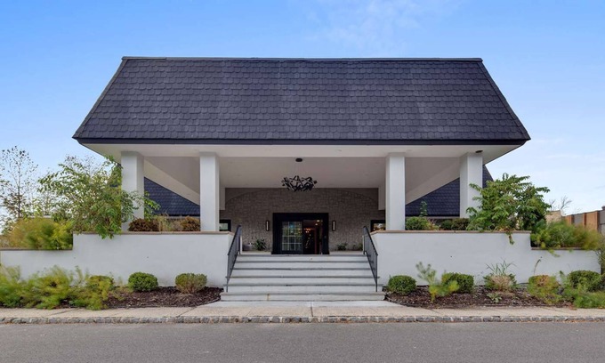New Providence Maison | An Elegant Boutique Hotel in New Jersey - The Hub Murray Hill