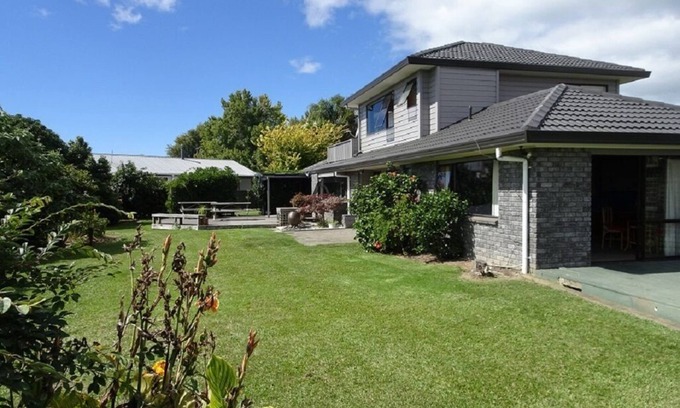 Whakatane Maison | Une maison de style exécutif niché dans un cul de sac.
