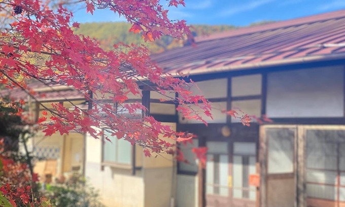 Ina Maison | An inn with an irori hearth for a night without me / Ina Nagano