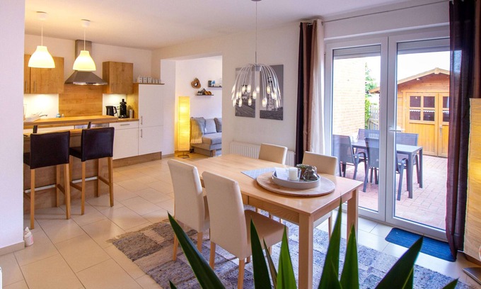 Campen Appartement | An oasis of calm in the old town center of Campen with Smart TV