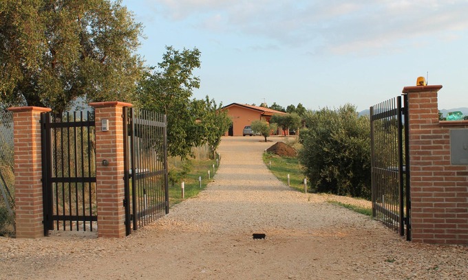 Tricarico Villa | Une oasis de paix avec des services tout compris