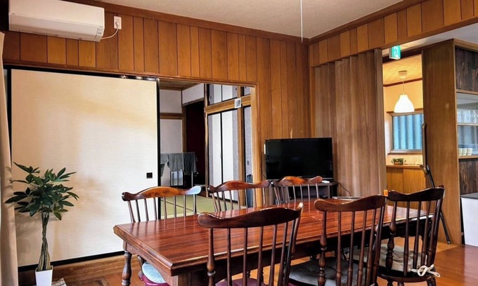 Komoro Maison | An openair bath Karaoke Enjoy BBQ at this villa / Komoro Nagano