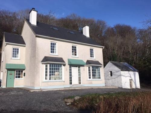 Killybegs Maison | An Uaimh , superb 6 bedroom house.