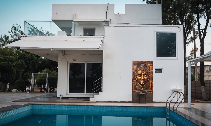 Gajwel Autre | Anandam Orchard 3BR Farmstay in Hyderabad by Homeyhuts