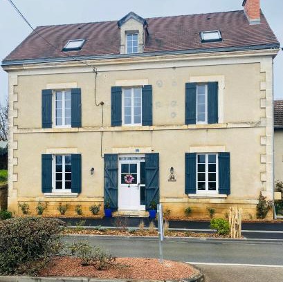 Saint-Martial-d'Albarede Lit Et Petit-Déjeuner | Ancien Relais de Poste The Old Post Office