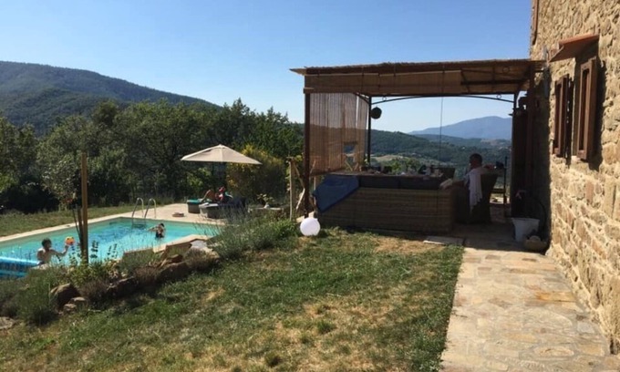 Anghiari Maison | Ancienne fermette au coeur des collines toscanes avec piscine et vue panoramique