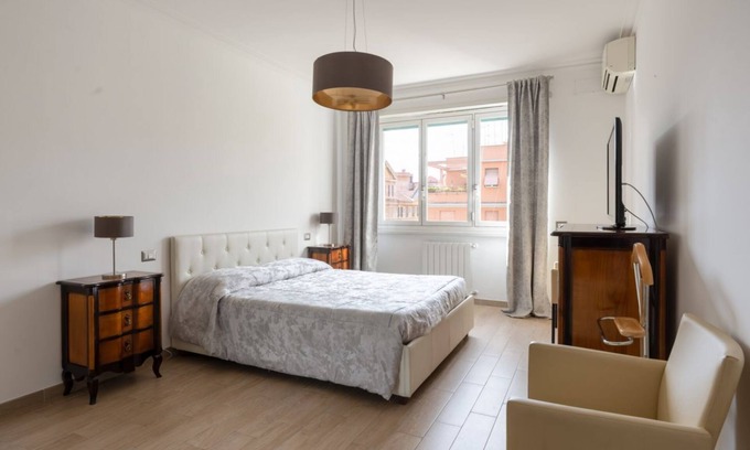 Quartiere XVII Trieste Appartement | Ancient Roman Style - 7th Floor - Exclusive Apt