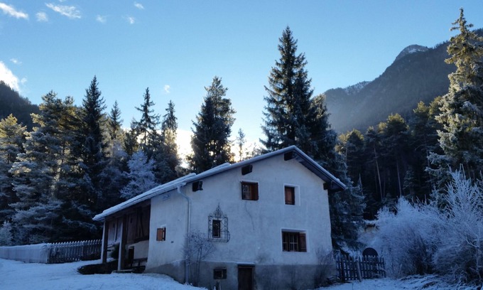 Sent Maison | Ancien moulin typique de l'Engadine tous conforts près de la forêt