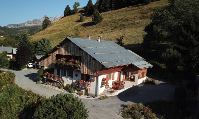 Ugine Maison | ANCOLIE JOLY - UGINE