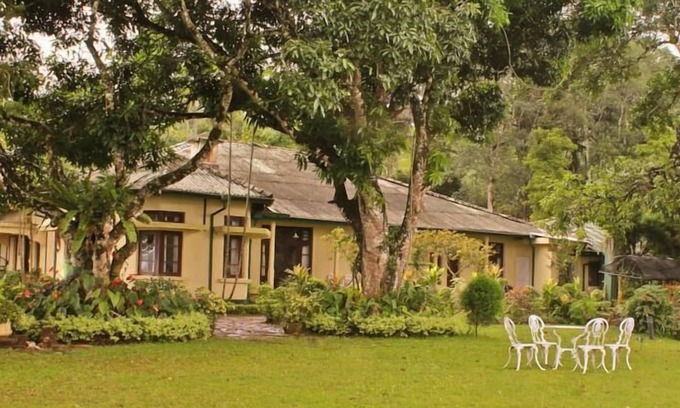 Ankumbura Pallegama Maison | Ancoombra Tea Estate Bungalow