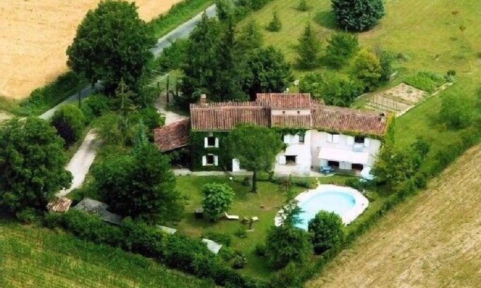 Cestayrols Cottage | entre ALBI et CORDES gîte avec piscine privée