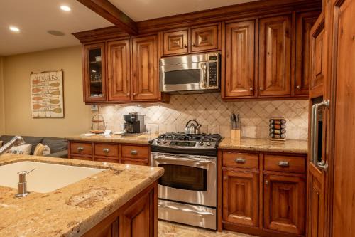 Ketchum Maison | Andora Villa Condo 108