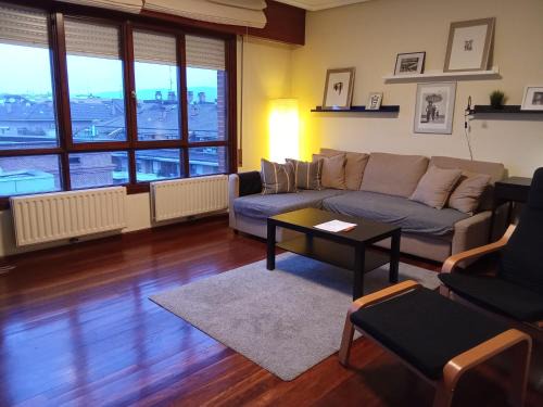 Amorebieta Appartement | Andramari Tourist Home Parking& wifi