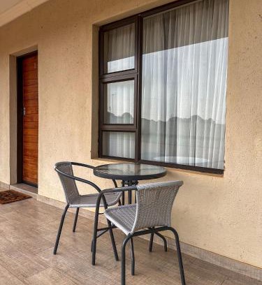 Moses Kotane Cabine | AndriMat Roadside Guest Lodge