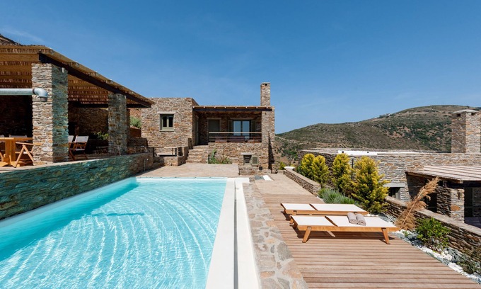 Gavrio Villa | Andros Tessera Grand Villa
