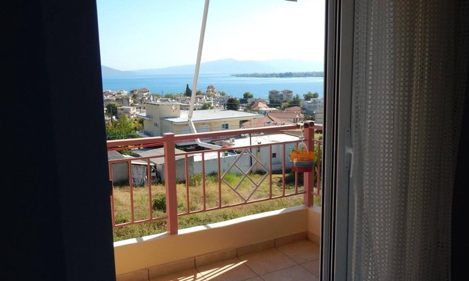 Molos-Agios Konstantinos Appartement | Angela s Apartment With Beautiful Balcony View