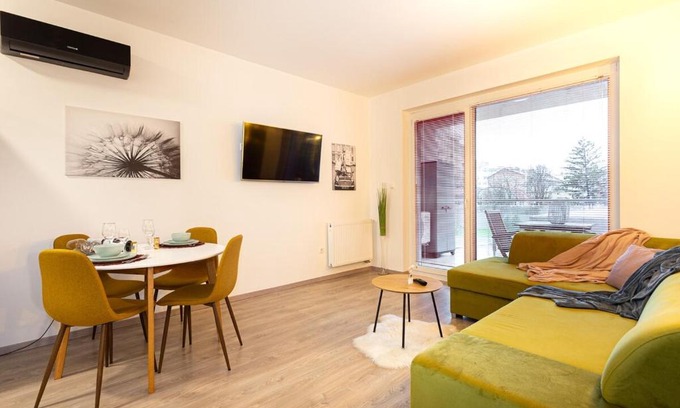 13th District Appartement | AngelLand 24 & Garage & Terrace