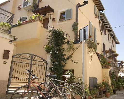 Castel Ritaldi Maison | Angolo del Gelsomino