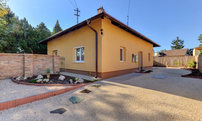 Csepel-Kiralyerdo Maison | Anita Apartments, une propriété moderne au bord de la rivière près du centre