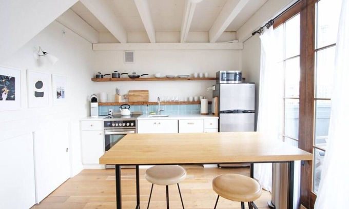 Yamacraw Village Appartement | Annabelle 4B - Bright Loft With a Patio in Downtown Savannah