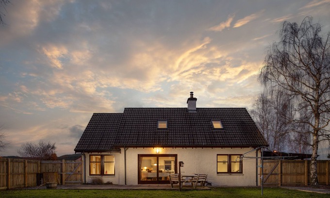Boat of Garten Maison | Anne's Place - Relax and recharge - Perfect base to explore the Cairngorms from!