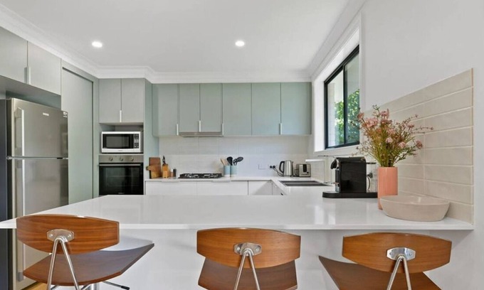 Bletchington Maison | Anson Abode - CBD Home, Modern Sophistication