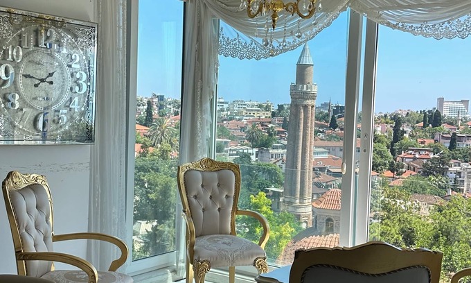 Antalya City Centre Appartement | Antalya’nın en güzel manzaralı ultralüks dairesinde konaklamak ister misiniz?