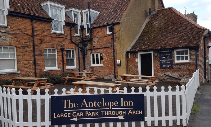 Manningford Bruce Hôtel | Antelope Inn