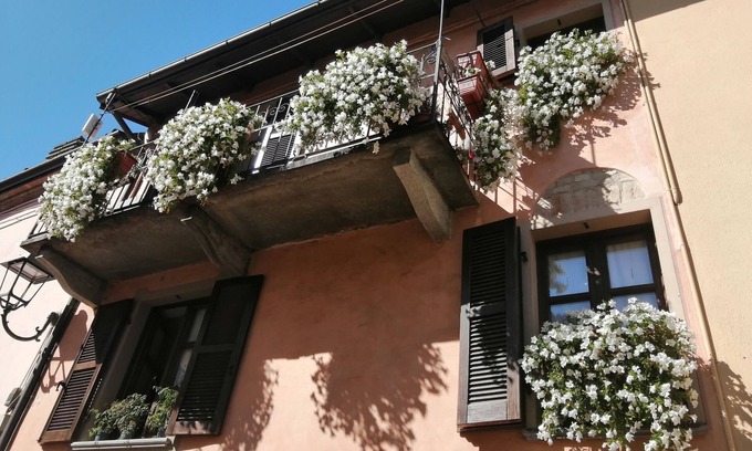 La Morra Maison | Antica Dimora Stays in Langa Historical center La Morra
