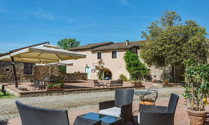 Poggiarello Maison | Antico Borgo San Lorenzo by Interhome