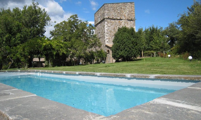 Castel Viscardo Maison | Maison de campagne de luxe avec piscine et plus de 1000 ans d'histoire