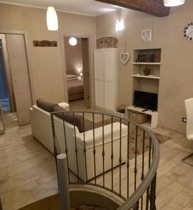 Vercelli Appartement | Antico Vicolo - Appartamento Giulia