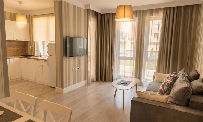 Hisarja Appartement | Antique Residence