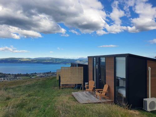 Kawaha Point Maison | Aorangi Peak Cabins 7 by Tiny Away