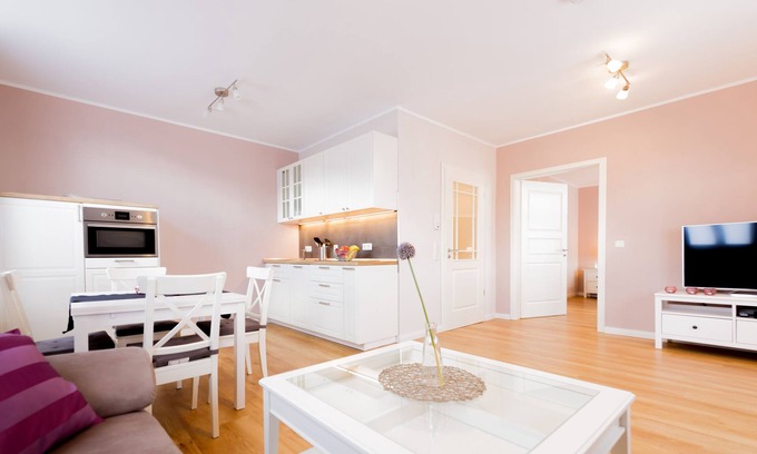 Uerzig Appartement | Ap 1 - Goldwingert-Location-Salle de bain privée séparée-Vue sur la rivière