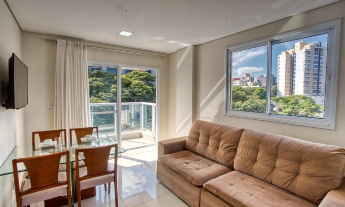 Maringa Appartement | Ap c/ 2 Qts, garagem e A/C