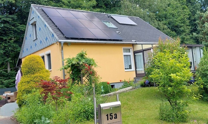 Luftkurort Luckendorf Appartement | Appartement 'Ferienwohnung Lucke' avec vue sur les montagnes, terrasse privée et Wi-Fi