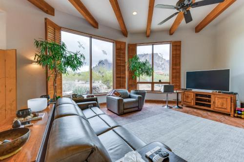 Apache Junction Maison | Apache Junction Desert Gem with Patio and Views!
