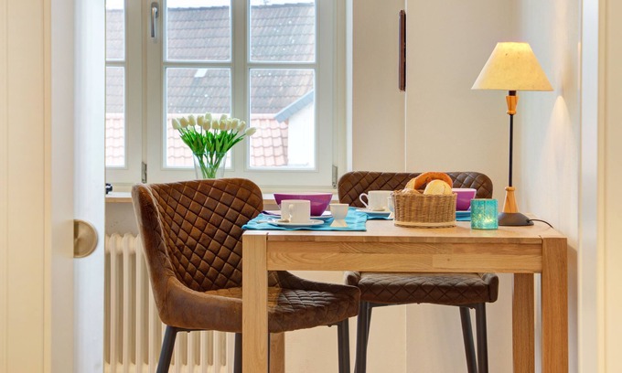 Neustadt-Hambach Appartement | Appartement avec terrasse au milieu du village historique de Hambach / Pfalz