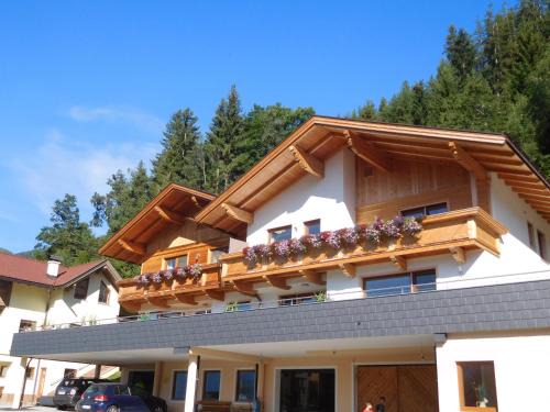 Zellberg Appartement | Apart Bergkristall Zellberg