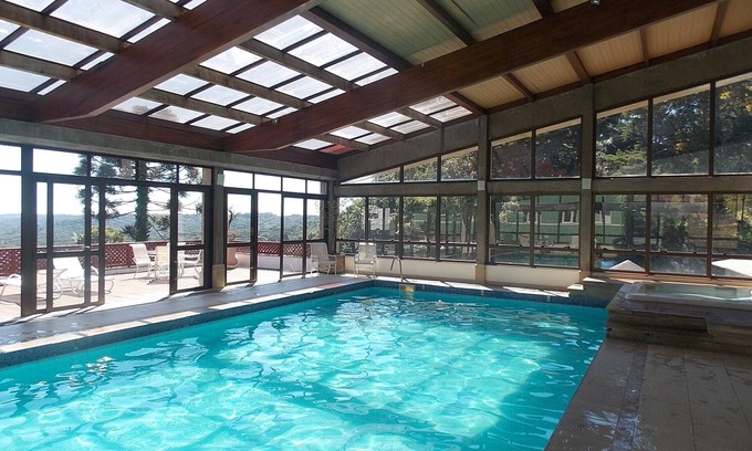 Floresta Appartement | Aparthotel à Gramado, avec Spa, piscine thermale, sauna, cheminée.