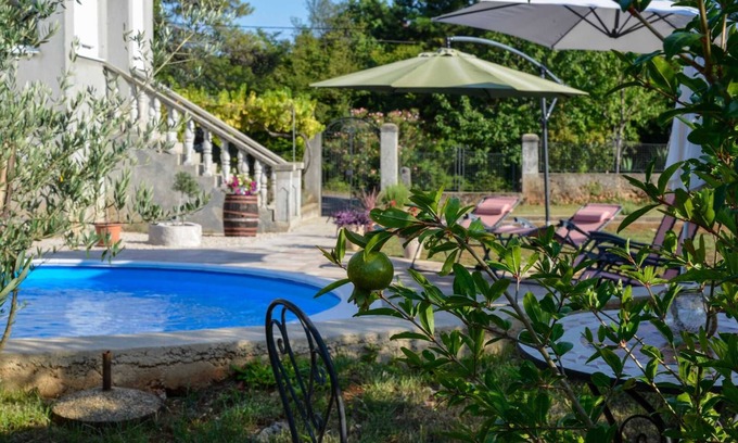 Sveti Vid Dobrinjski Appartement | Apartment Villa Oliva