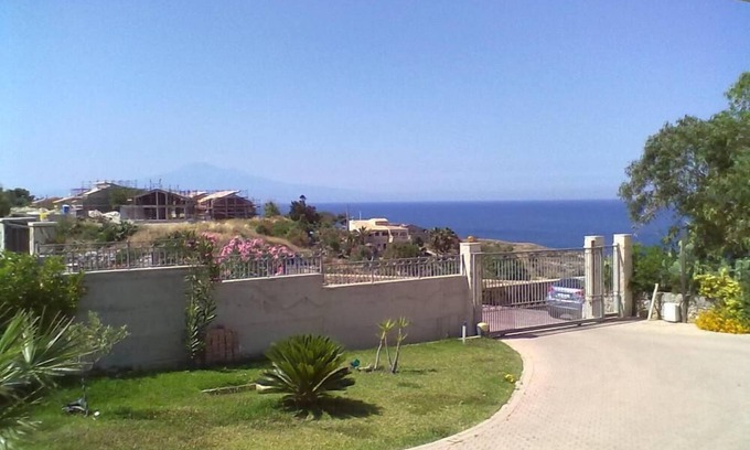 Augusta Appartement | Apart In Villa By The Sea View Etna