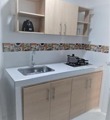 Popayan Appartement | Apartaestudios White And Grey